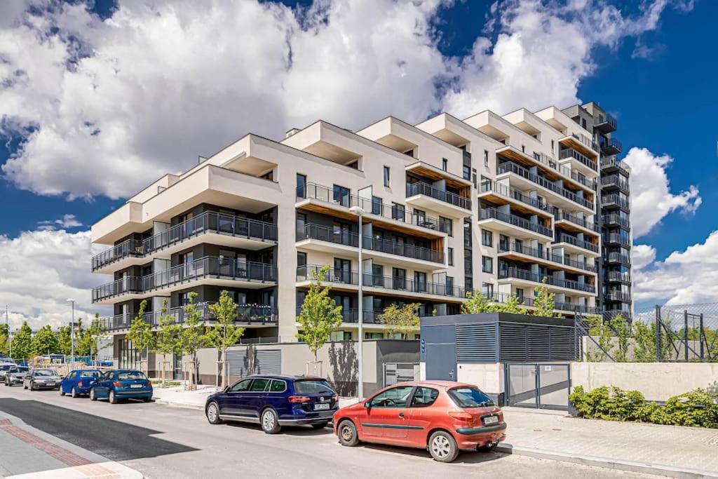 The Dante Prague - Family And Friends Apartments, Free Parking Екстериор снимка