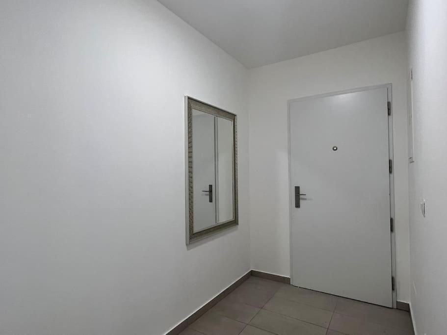 The Dante Prague - Family And Friends Apartments, Free Parking Екстериор снимка