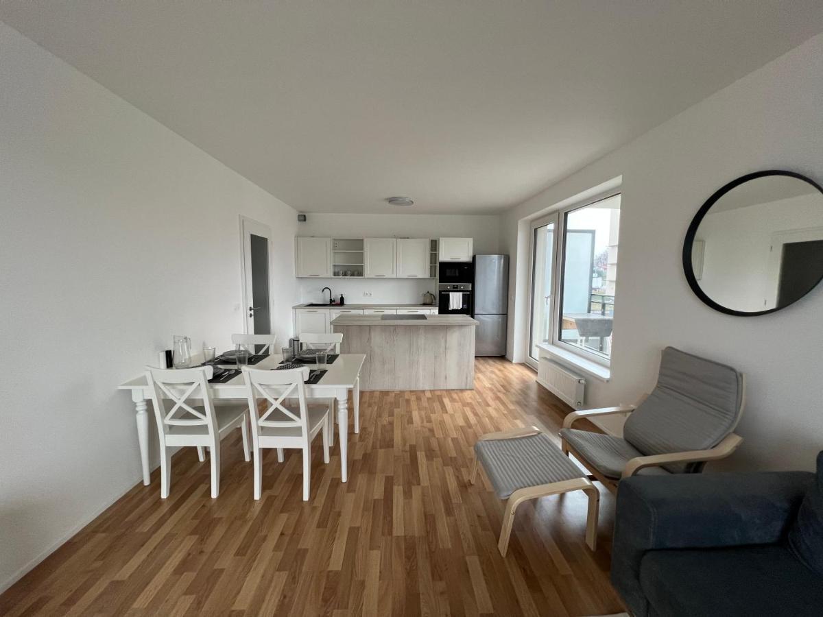 The Dante Prague - Family And Friends Apartments, Free Parking Екстериор снимка