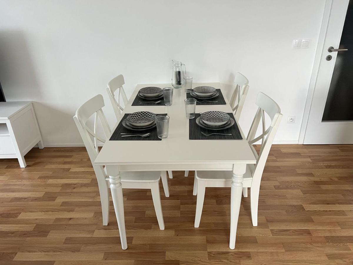 The Dante Prague - Family And Friends Apartments, Free Parking Екстериор снимка