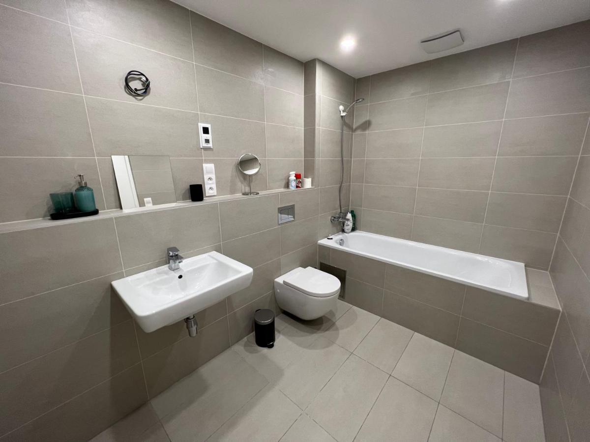 The Dante Prague - Family And Friends Apartments, Free Parking Екстериор снимка